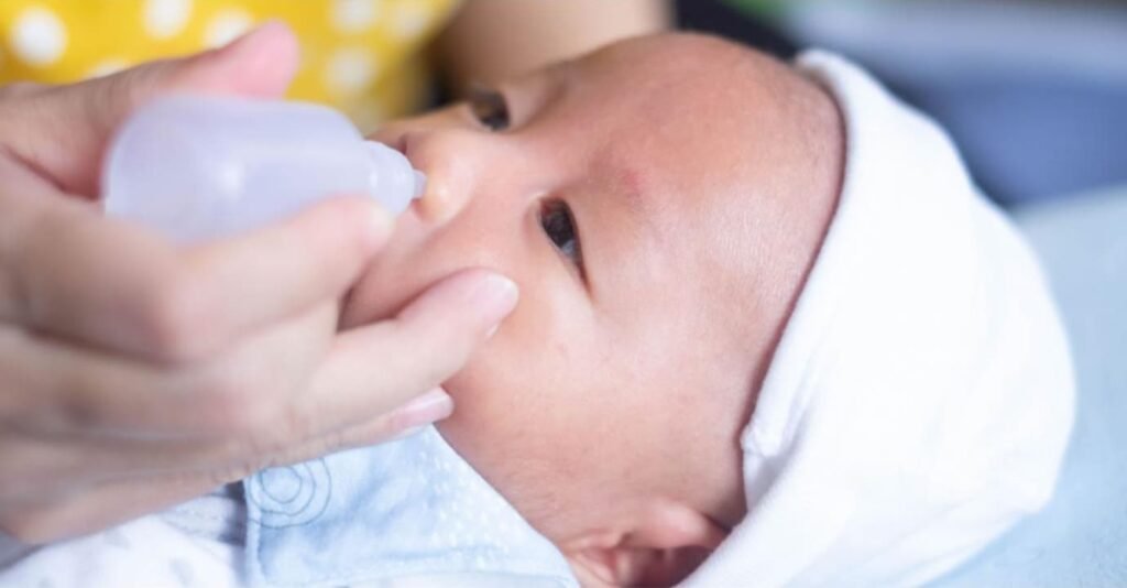 Bebê com nariz entupido: o que fazer (e principais causas)