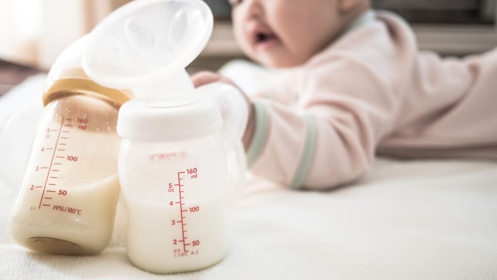 As 7 Melhores Mamadeiras para Bebê: Guia Completo 2025